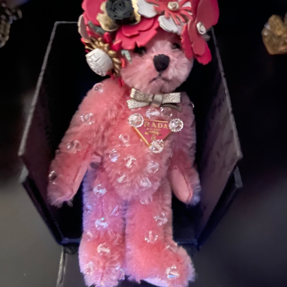 🧸Authentic Prada Teddy Bear Keychain 💞